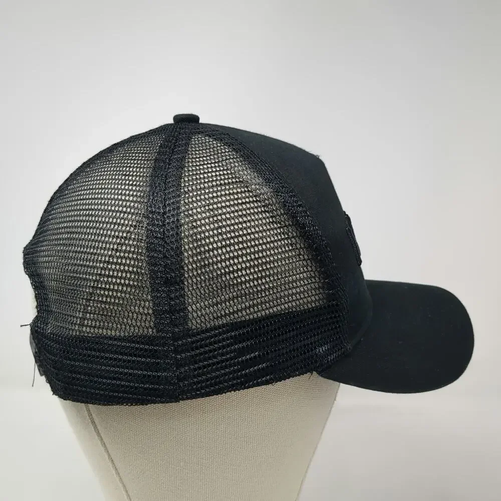 KNOSS Performance Trucker Hat Black One Size 3D Embroidery Mesh Back Snapback